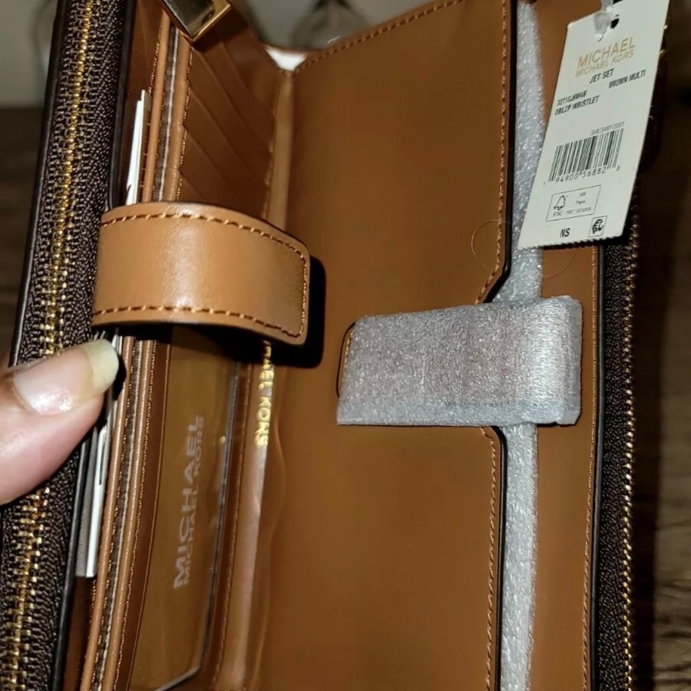 Michael Kors Adele Wallet/Wristlet